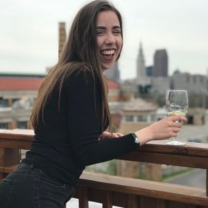 Meet your Posher, Hope